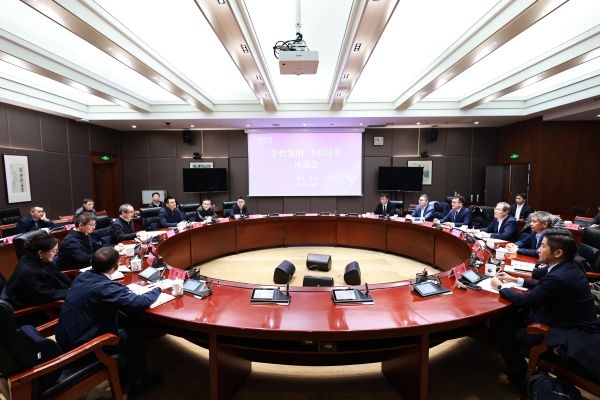 AA749E3A5F092C0EC0B6918C68631DB7